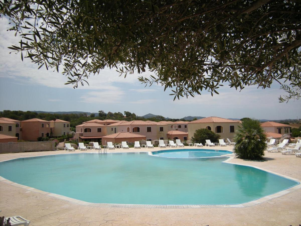 Mare & Mirice - Case Appartamenti Vacanza Aglientu Exterior photo