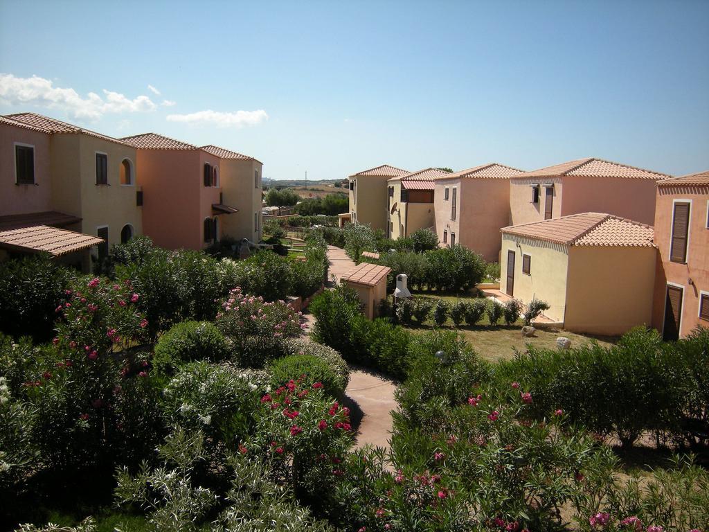 Mare & Mirice - Case Appartamenti Vacanza Aglientu Exterior photo