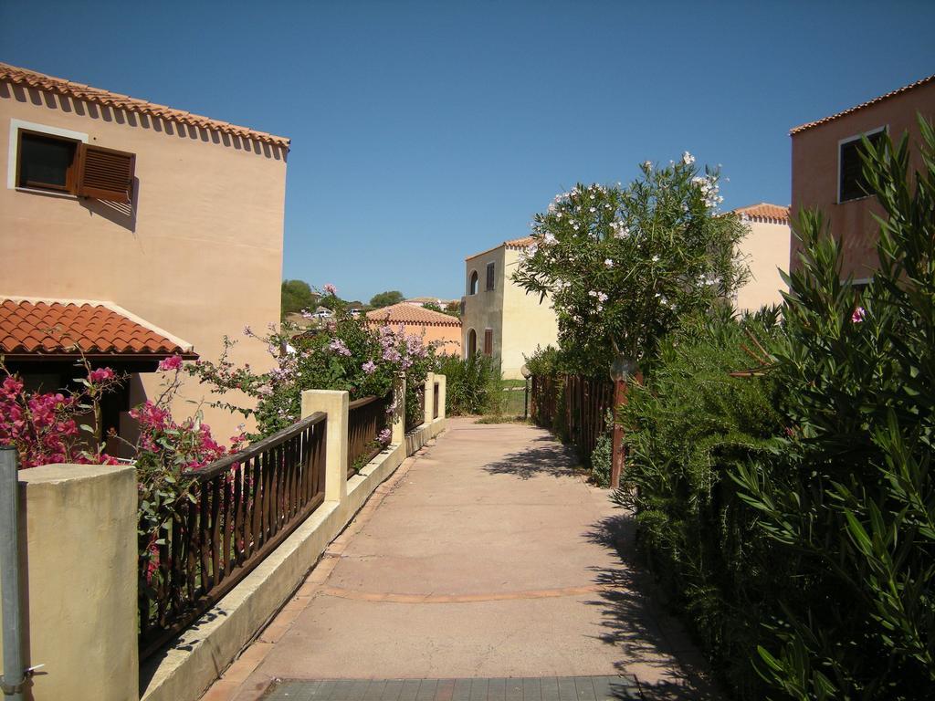 Mare & Mirice - Case Appartamenti Vacanza Aglientu Exterior photo